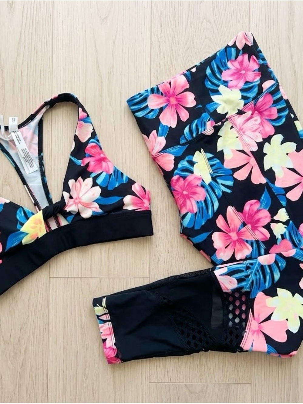 PINK SPORTS BRA & LEGGINGS SET